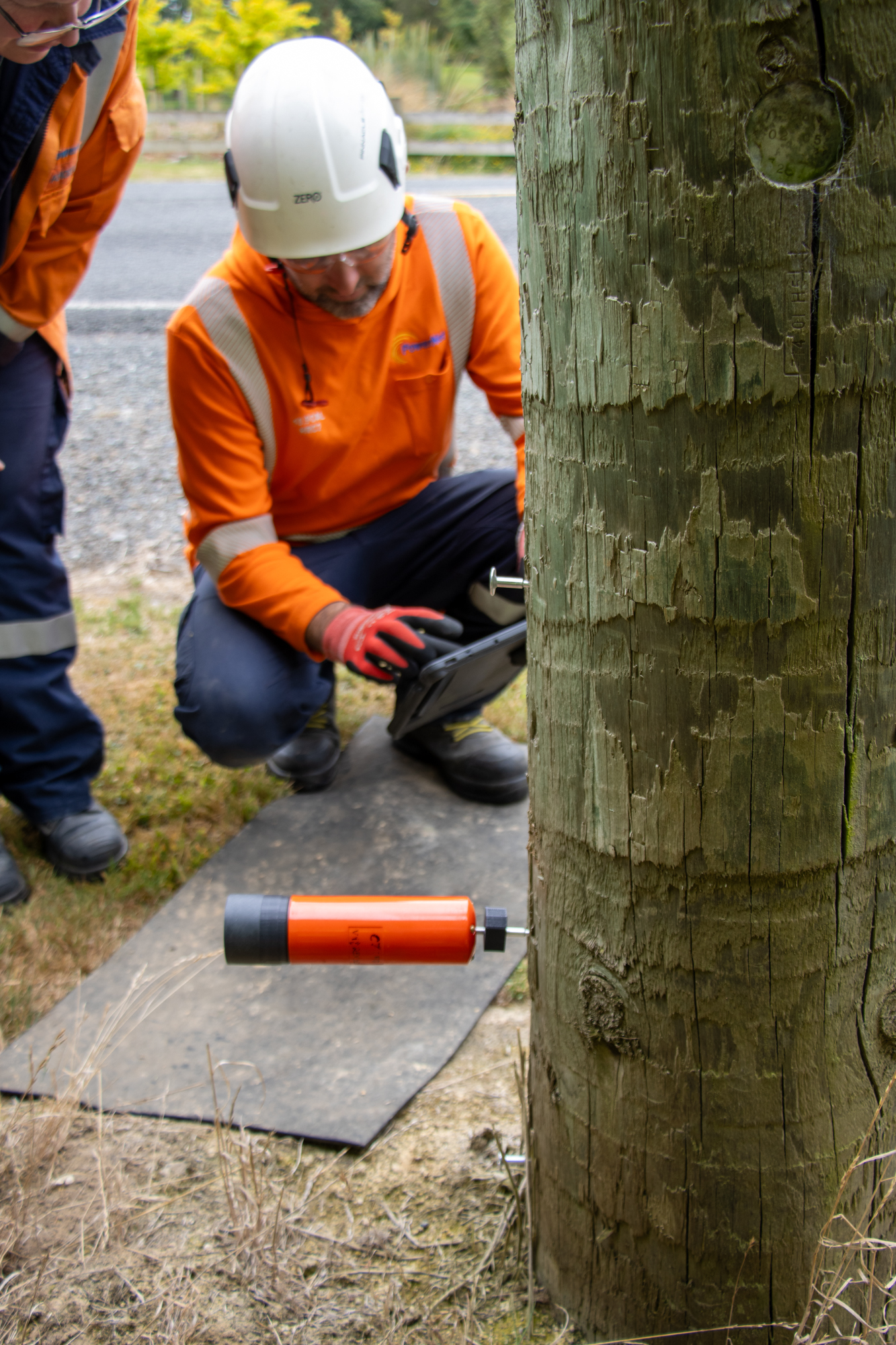 Ultrasonic NDE using UB1000 probes - image courtesy of PowerNet